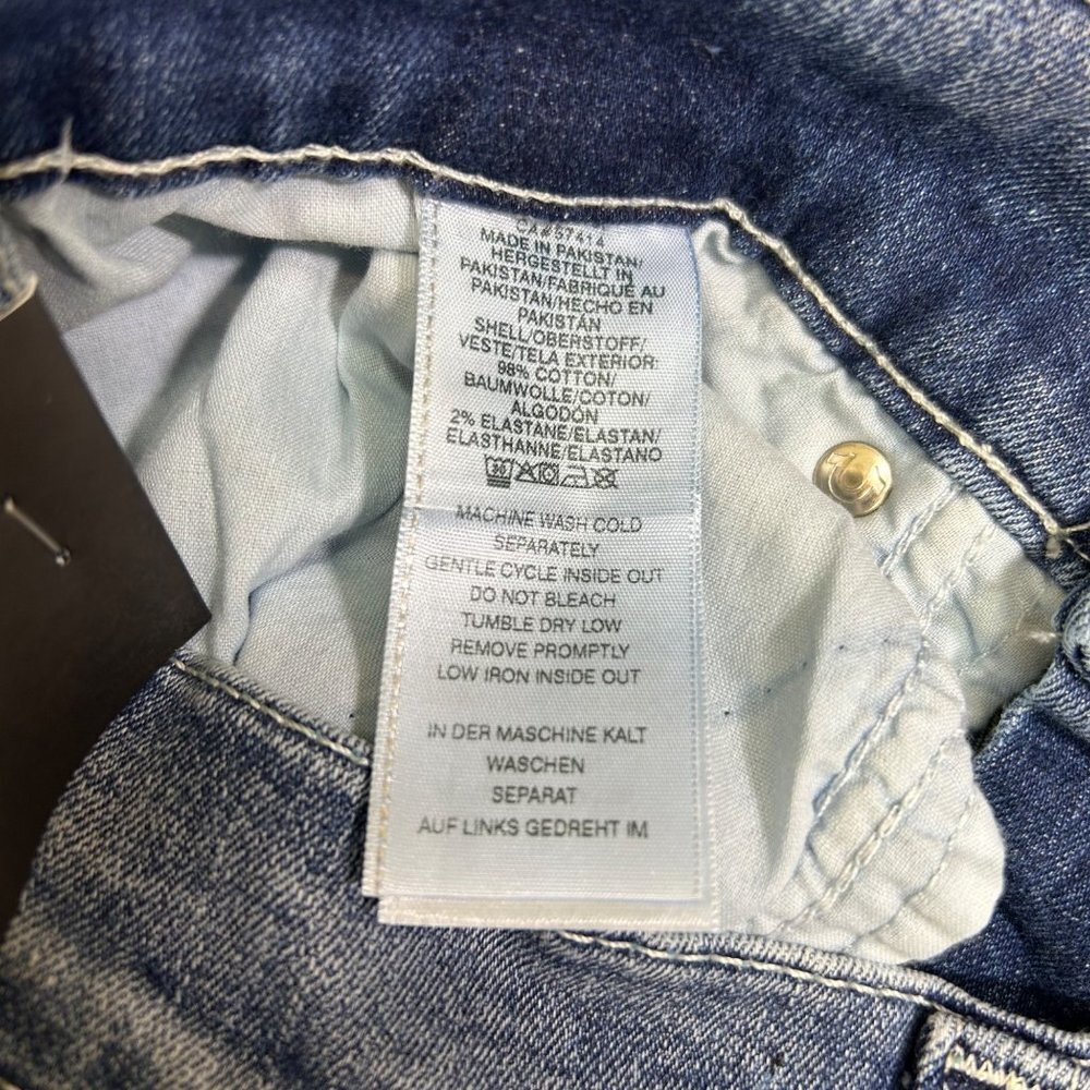 True Religion Jean Mens Size 30 and 32 Dark Wash Straight Ricky Relaxed Denim - Picture 11 of 11